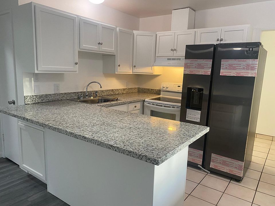 Kitchen (Refrigerator not included)