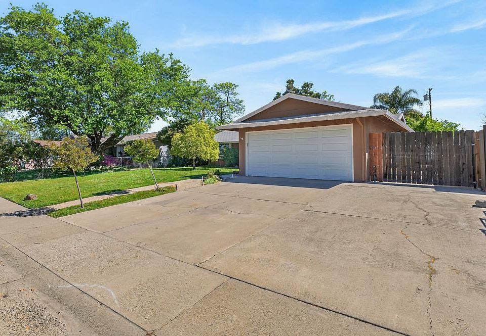 1st image of 7108 Canaveral Way
