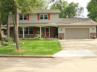 3409 S Blue Spruce Ln, Appleton, WI 54915