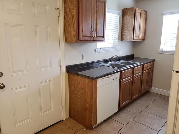 5th image of 4016 Vanderbilt St