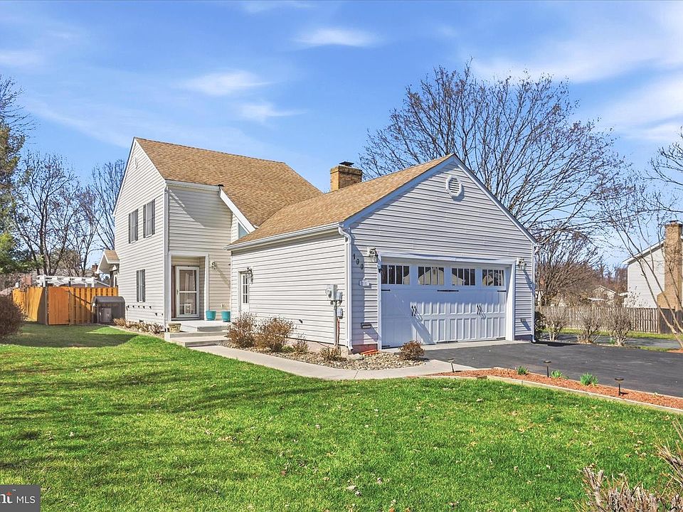 1st image of 100 Karakul Ct