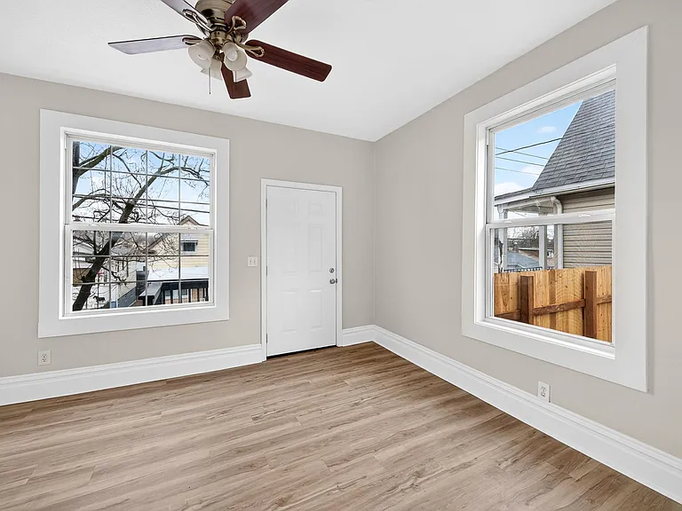 4028 Schiller Pl — Photo 3