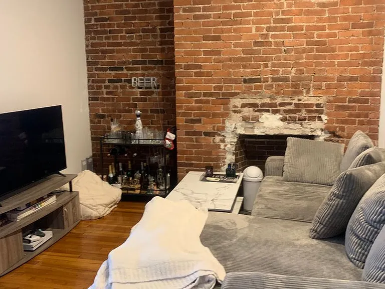 7 Gorham St #9I — Photo 4