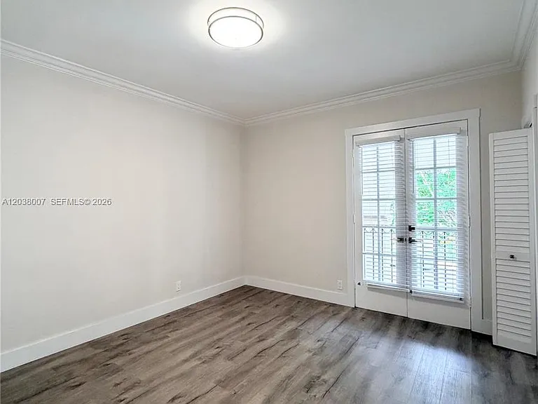 15 Madeira Ave #2 — Photo 5