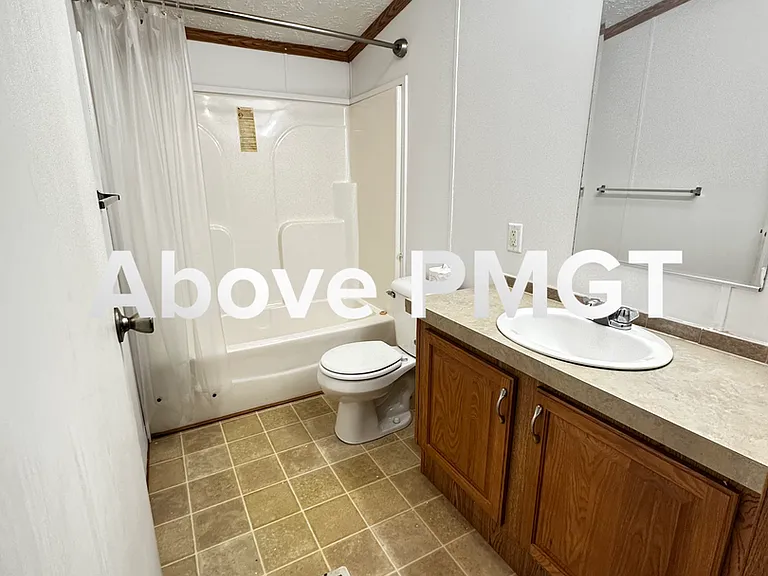 1010 Burnt Chimney Rd — Photo 10