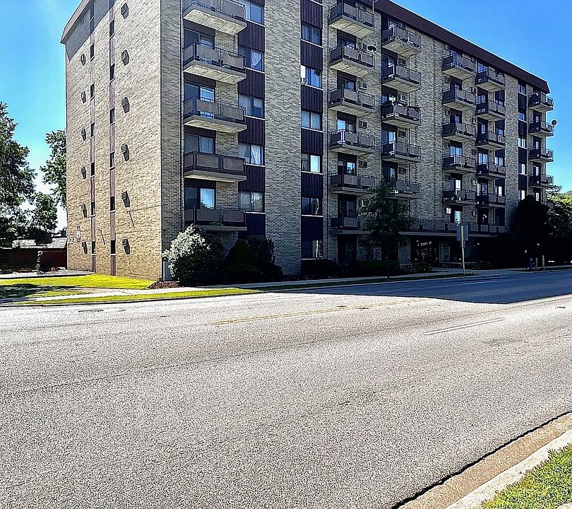 1st image of 850 Des Plaines Ave APT 409