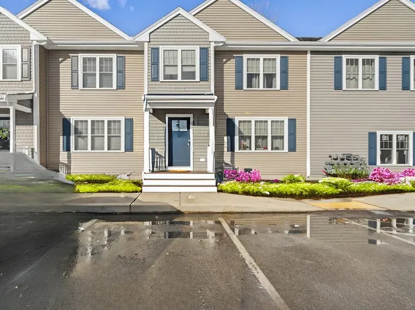 140 N Walker St #414, Taunton, MA 02780