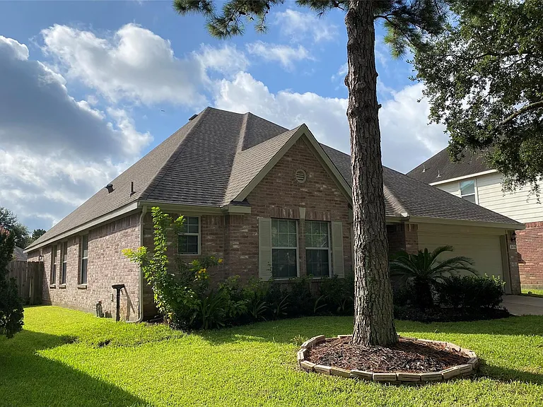 24710 Cobble Canyon Ln — Photo 1