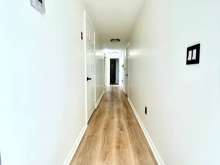 112 Woodbine St #1 — Photo 15