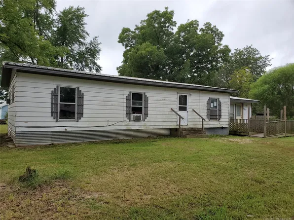 202 SW 3rd St, Adair, OK 74330