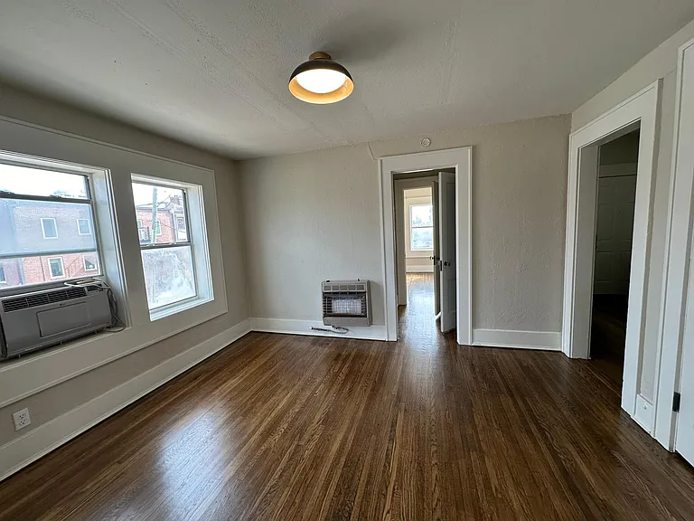 316 W 13th St #3 — Photo 8