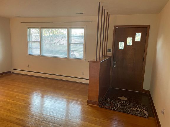 5th image of 224 Pefley Dr