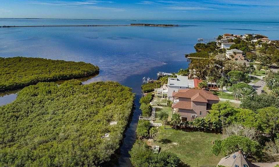 1st image of Sea Breeze Dr