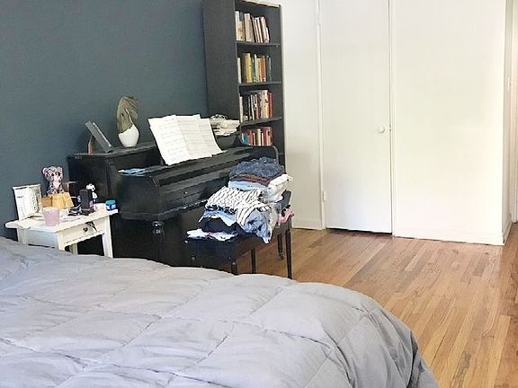 2nd image of 2132 33rd Ave #1