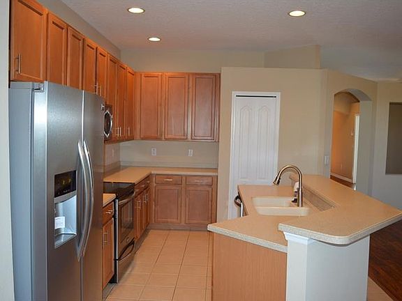 4th image of 1601 Emerald Hill Way