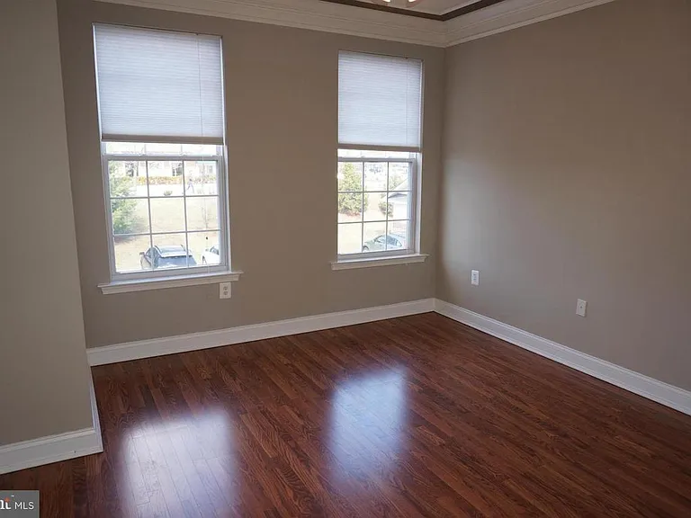 Clipper Ln — Photo 15
