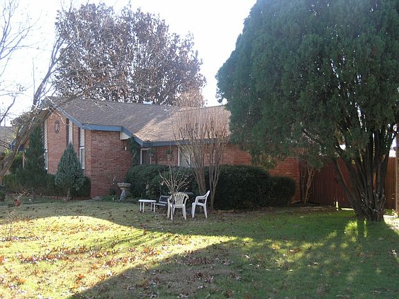 2nd image of 1238 Granada Ln