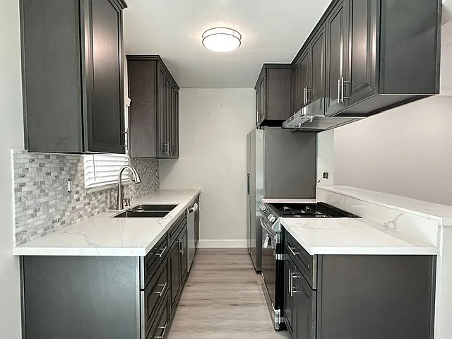 260 Linda Rosa Ave #3 — Photo 1