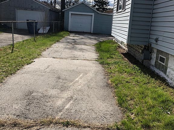 4th image of 6846 Colorado Ave