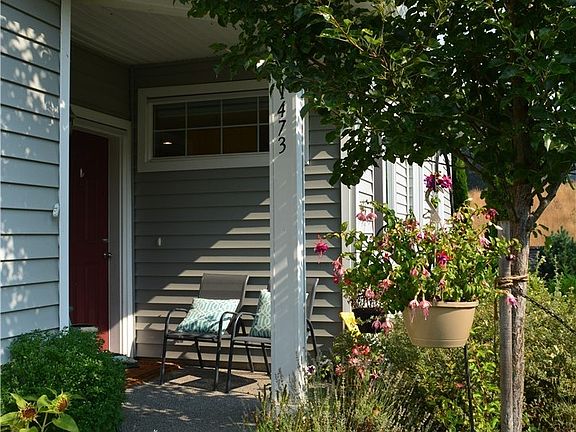 2nd image of 1473 52nd St NE