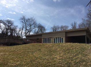 1165 Kings Ln, Coraopolis, PA 15108