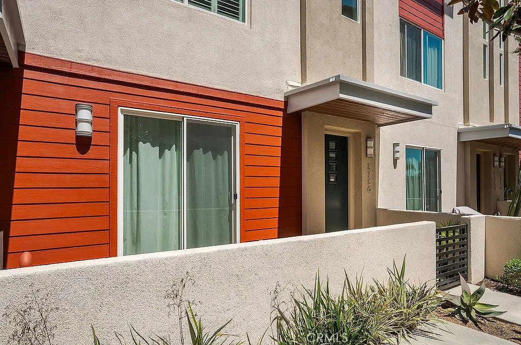 4 bed, 1770 sqft, $4,400 — Photo 3