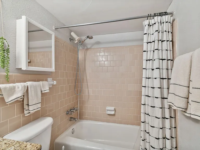 Great Location - SOUTH TAMPA - SOHO / Hyde Park Area — Photo 27