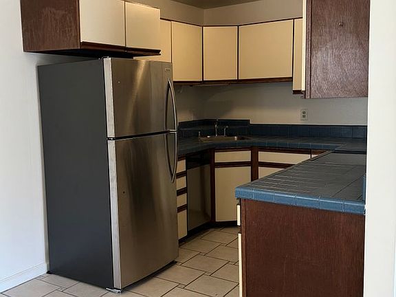 4th image of 47 Dearborn Pl APT 27