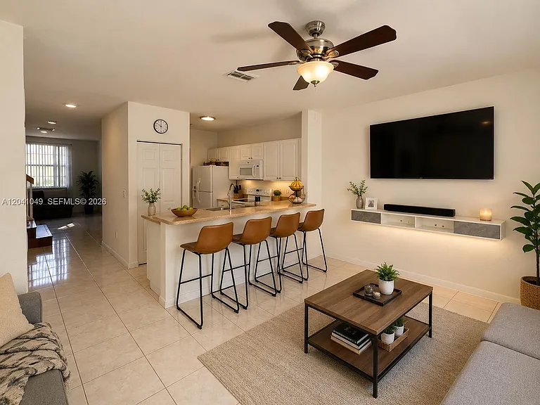 1398 NE 33rd Ave — Photo 16