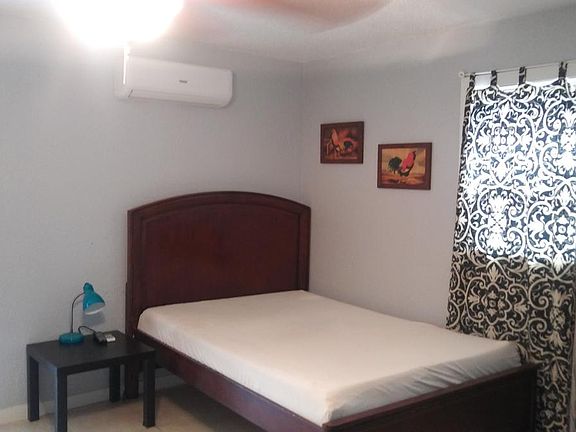 5th image of 7514 Lakeshore Dr #B