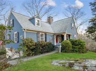 85 Phillips Ln, Glocester, RI 02814