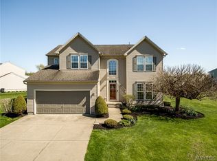 6847 Amanda Ln, Lockport, NY 14094