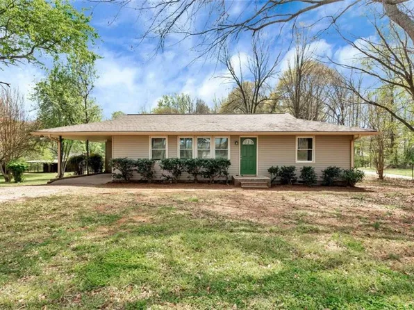 726 Peachtree Rd, Jefferson, GA 30549