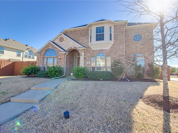 3rd image of 602 Windy Knoll Dr