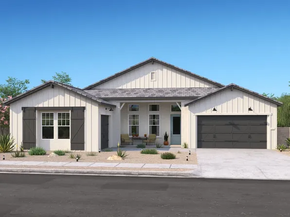 6982 Saddleback St, Hesperia, CA 92345