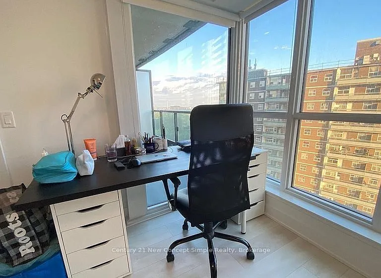 585 Bloor St E #1121 — Photo 3