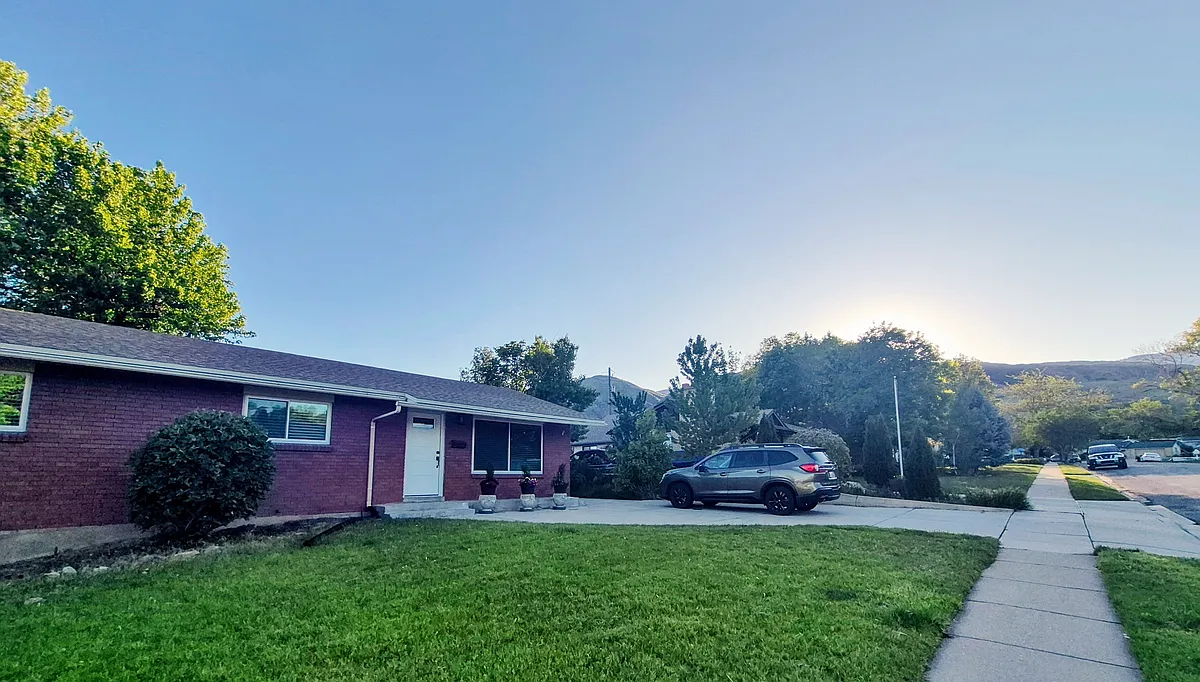 Building Photo - 263 E 1350 N
