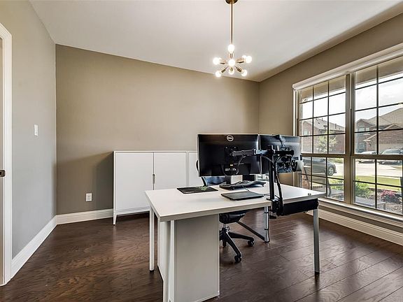 5th image of 10008 Kemah Pl