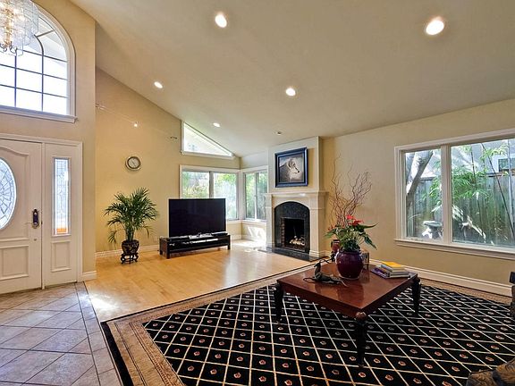2nd image of 4031 Cranford Cir
