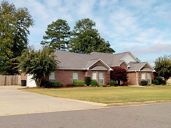 3rd image of 6901 Sugarland Dr
