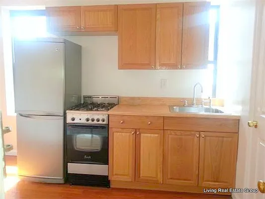 Rented by Living New York | media 26