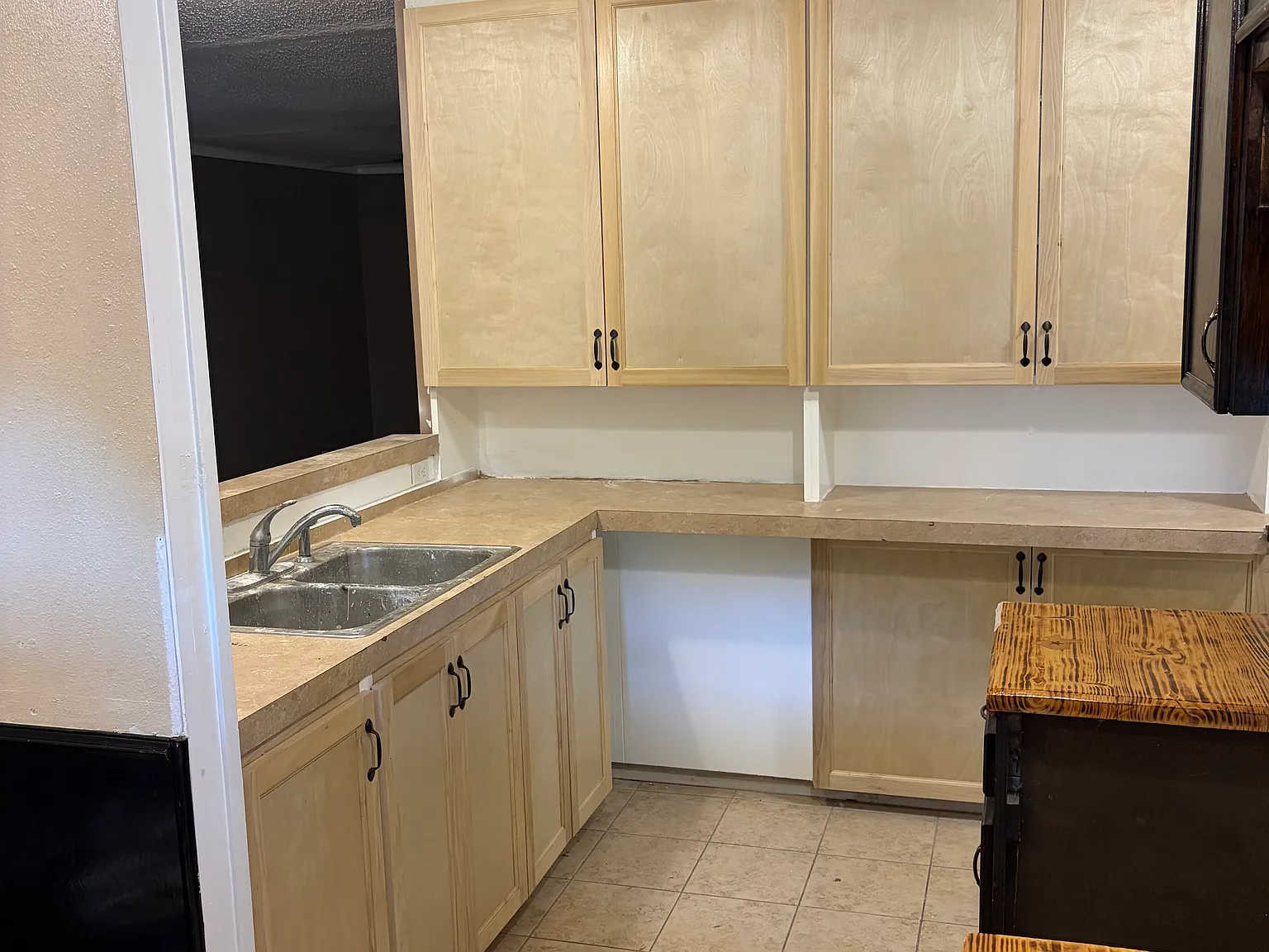 W Kleberg Ave, Kingsville — Photo 2