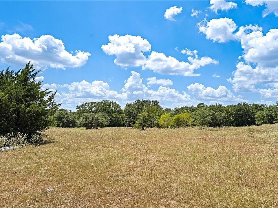 1st image of Leslie Rd