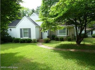 2552 Woodcreek Rd, Seneca Gardens, KY 40205