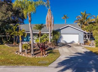 6581 Riparian Rd, Lake Worth, FL 33462