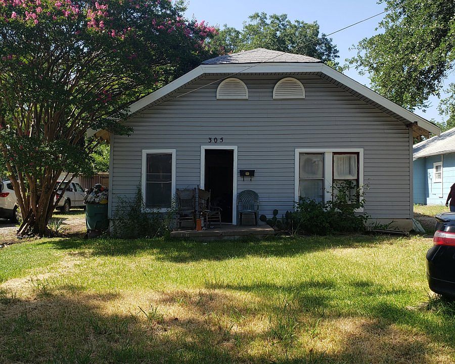 1st image of 305 W Middleton St
