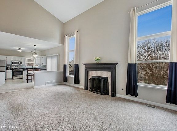 5th image of 400 Barnwood Ct