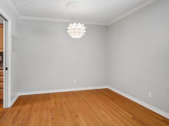 4th image of 10626 Longmeadow Dr