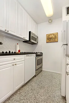 Sold by Corcoran | media 7