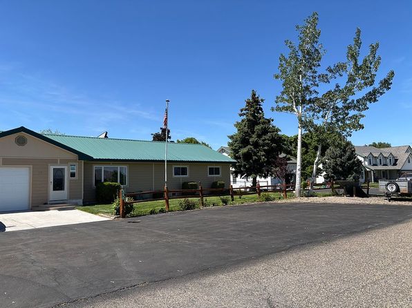 350 Snowmoody Way